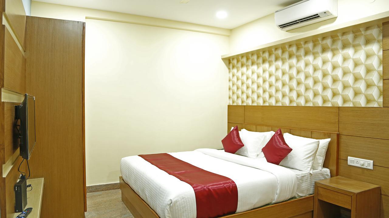 Shoba Elite Hotel Bangalore Exterior foto