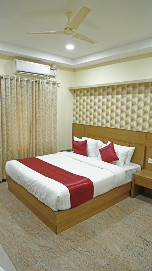 Shoba Elite Hotel Bangalore Exterior foto
