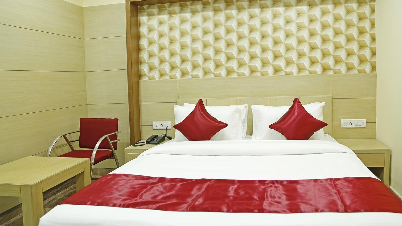 Shoba Elite Hotel Bangalore Exterior foto