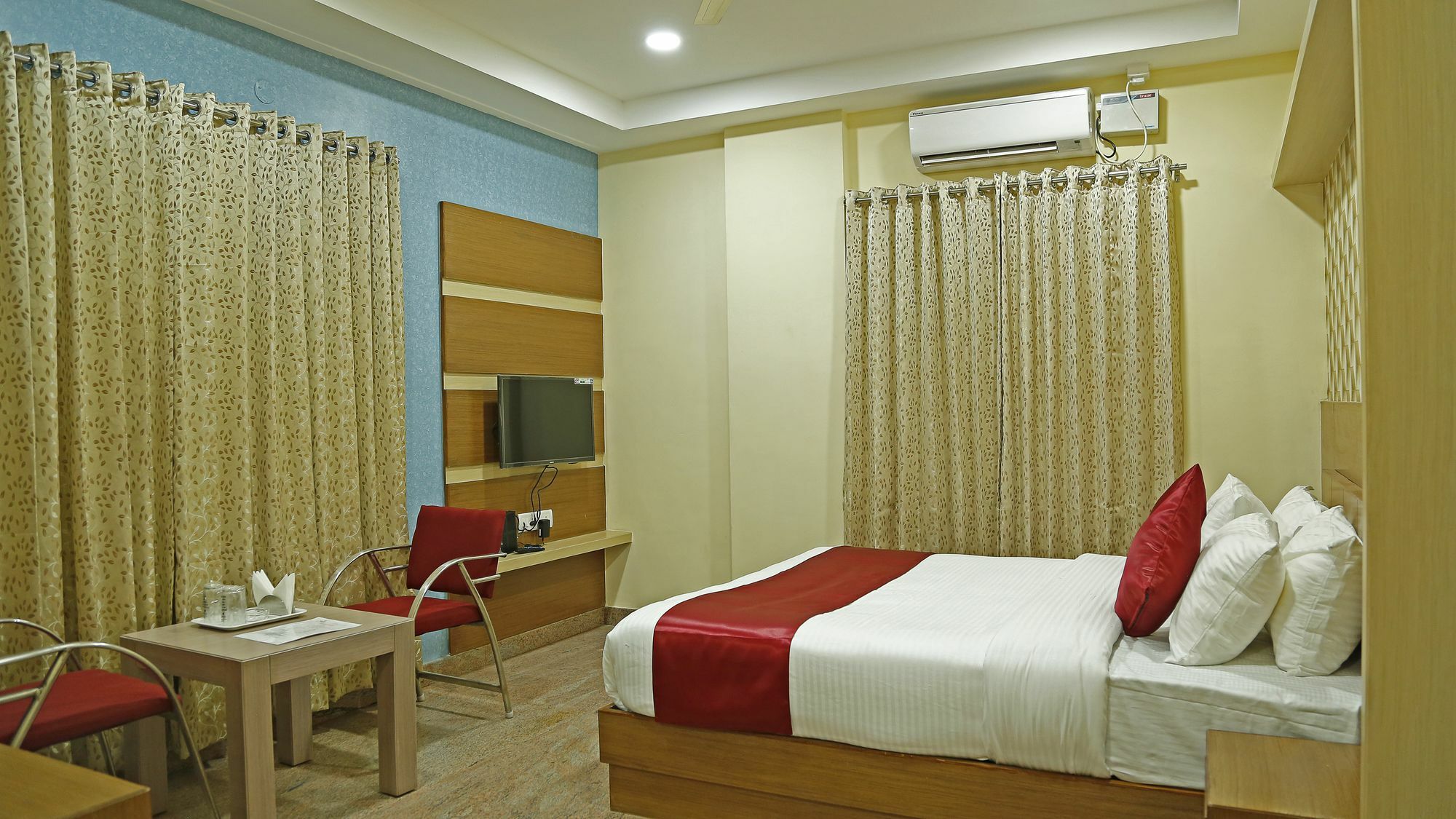 Shoba Elite Hotel Bangalore Exterior foto